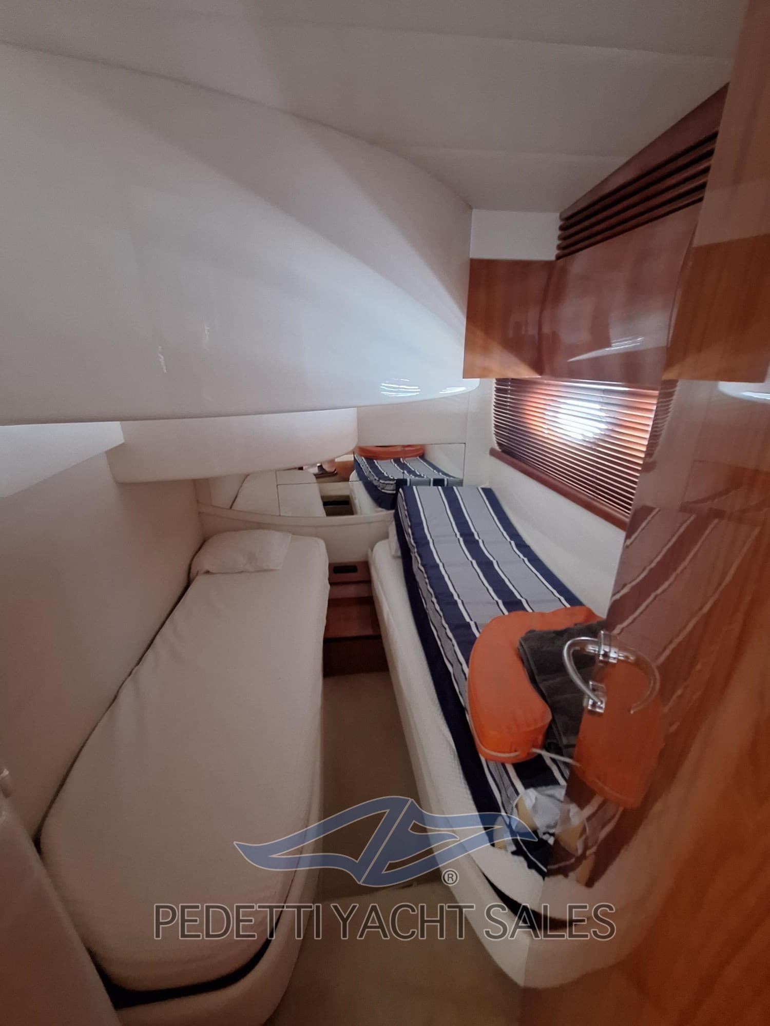 Pershing Pershing 43' used - hero image 13