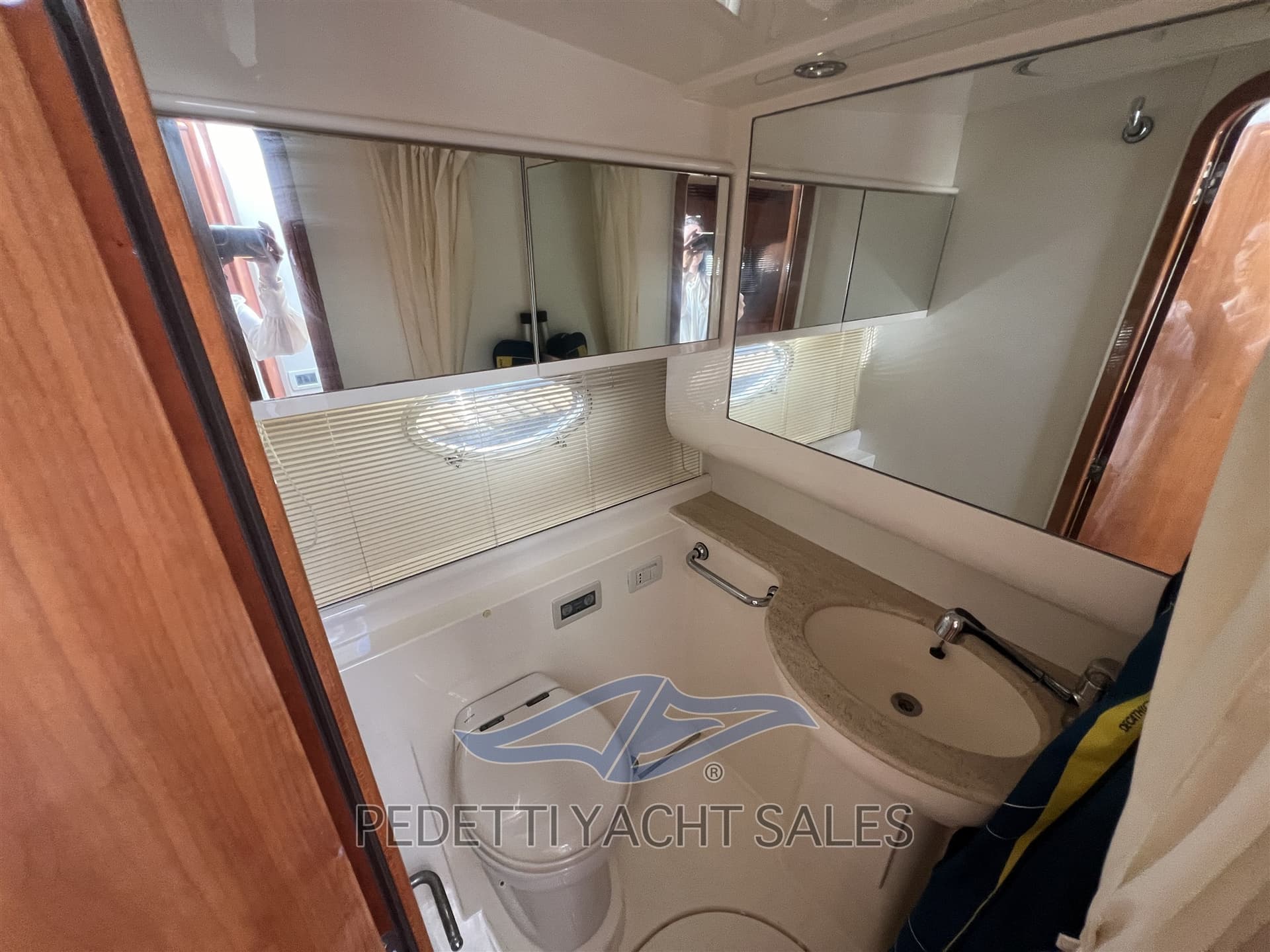 Pershing Pershing 43' used - hero image 15