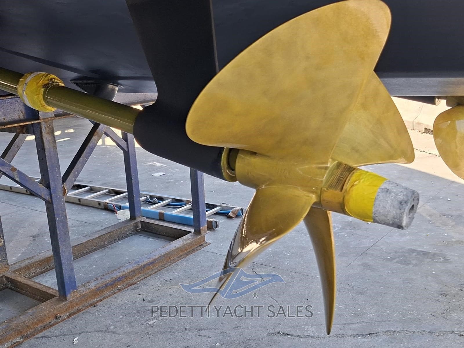Pershing Pershing 43' used - hero image 22