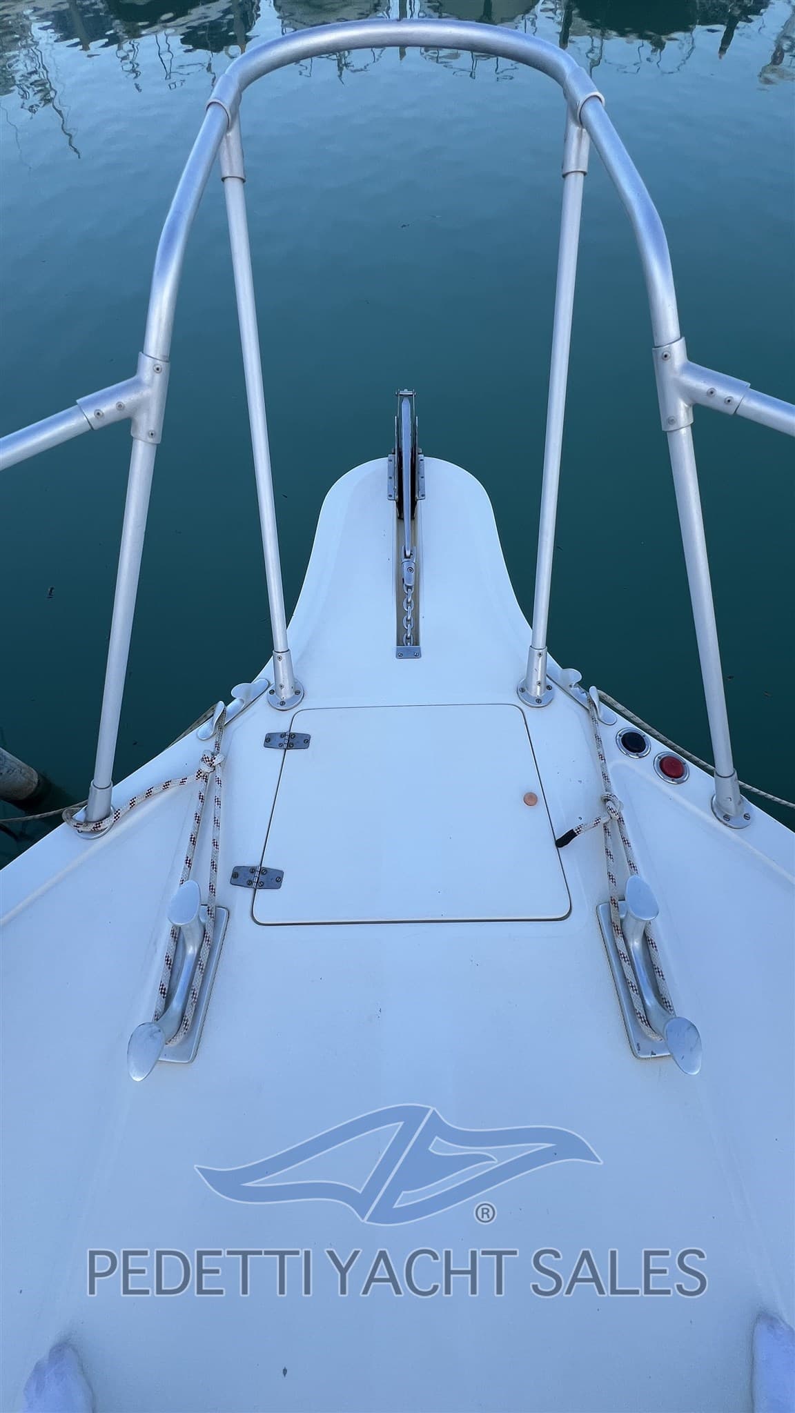 Della P. & C. Dc 10 - Deck View Della P. & C. Dc 10 - Deck View