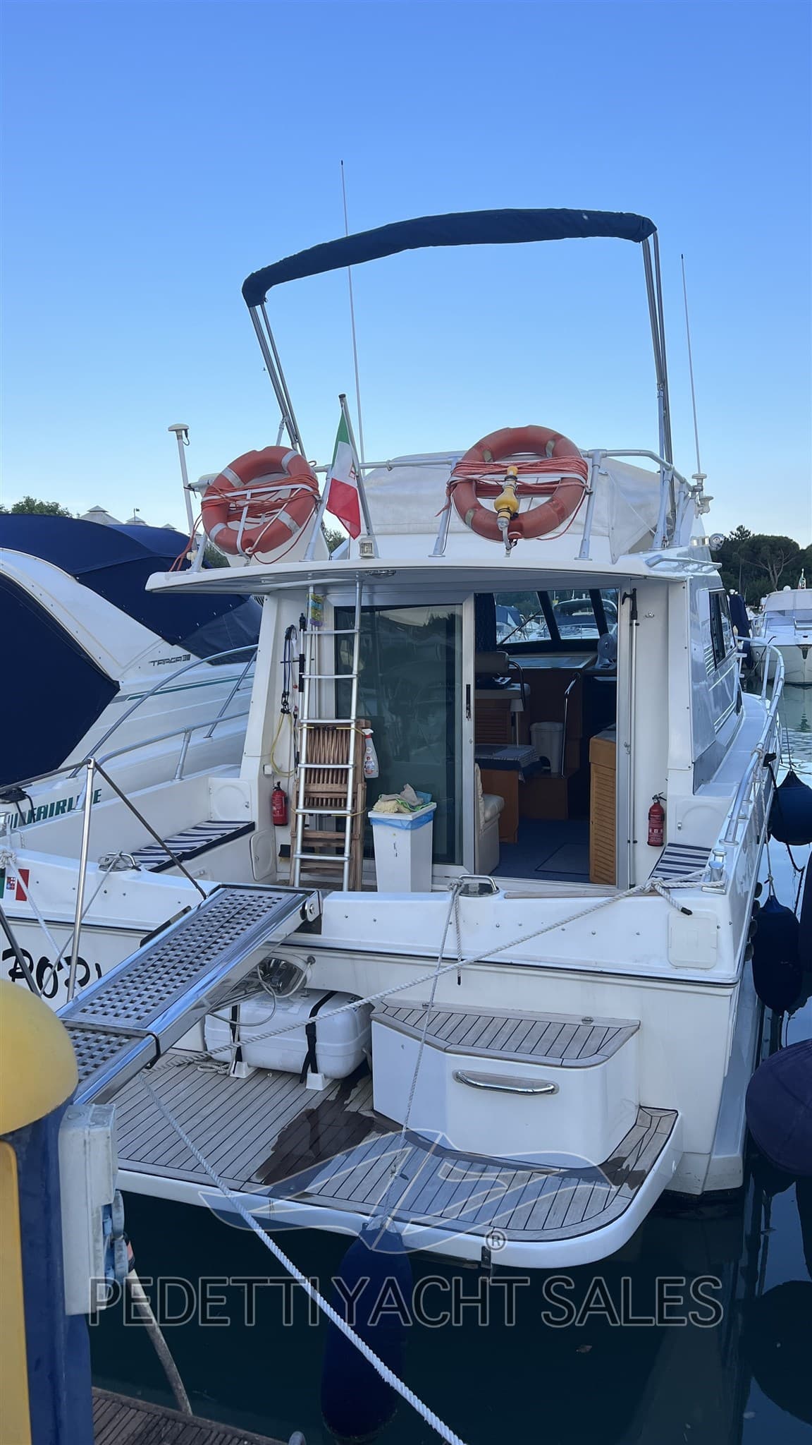 Della P. & C. Dc 10 - Main View Della P. & C. Dc 10 - Main View