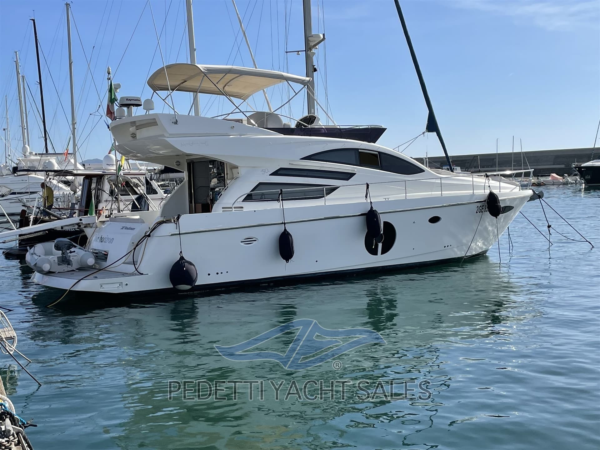 Rodman Muse 50 - Deck View Rodman Muse 50 - Deck View