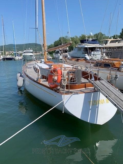 Custom Sciarrelli 47 - Interior View Custom Sciarrelli 47 - Interior View