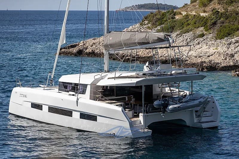 Dufour Yachts 48 catamarano usato - foto hero 3