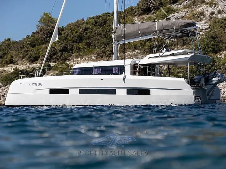 Dufour Yachts 48 Catamarano - Main View Dufour Yachts 48 Catamarano - Main View