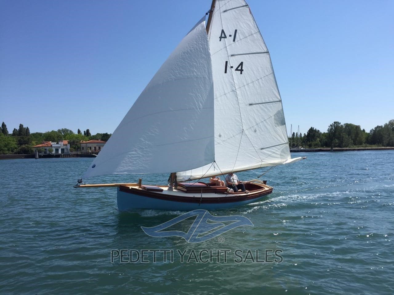 Custom Sciarrelli Passera Istriana - Main View Custom Sciarrelli Passera Istriana - Main View