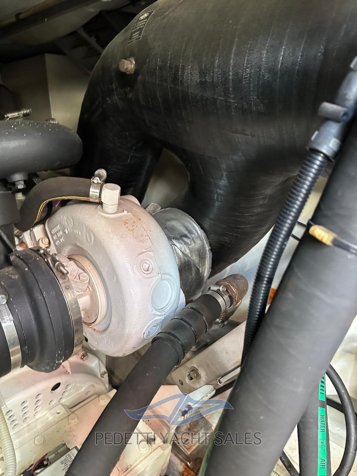 Azimut 62 - Deck View Azimut 62 - Deck View