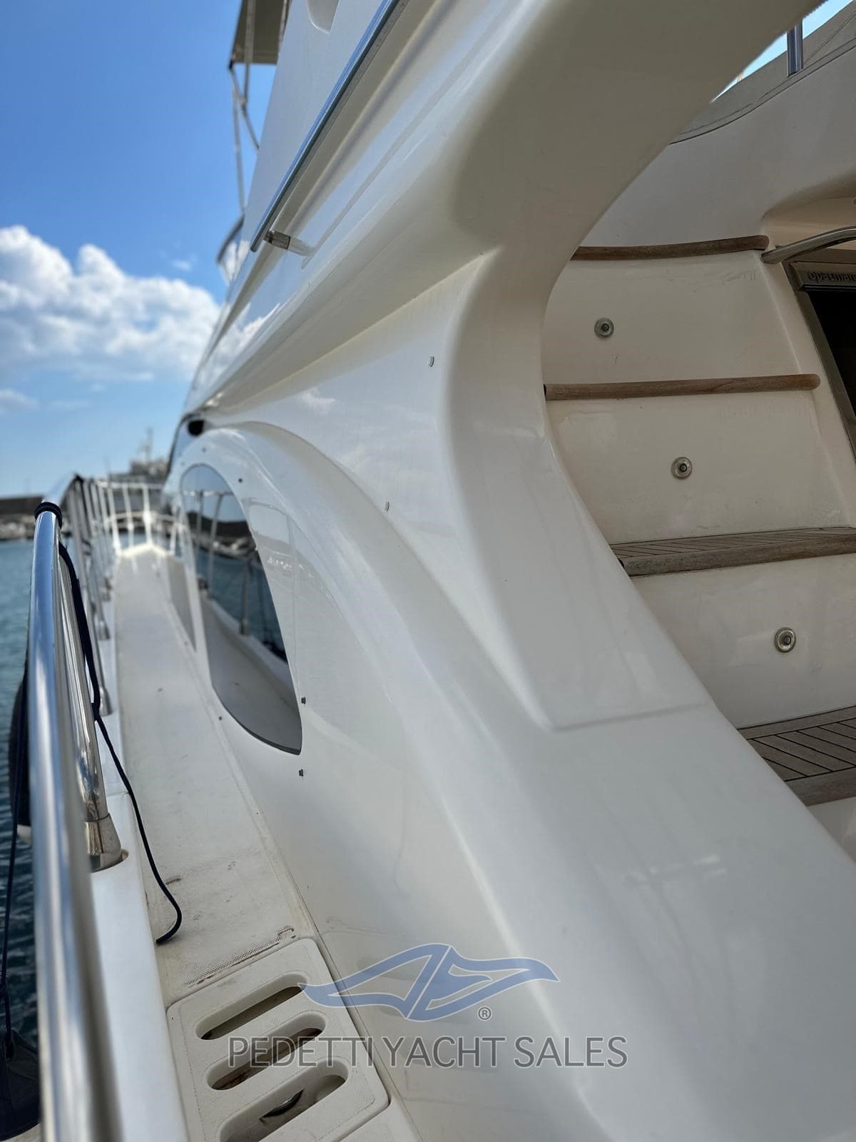 Azimut 62 - Main View Azimut 62 - Main View