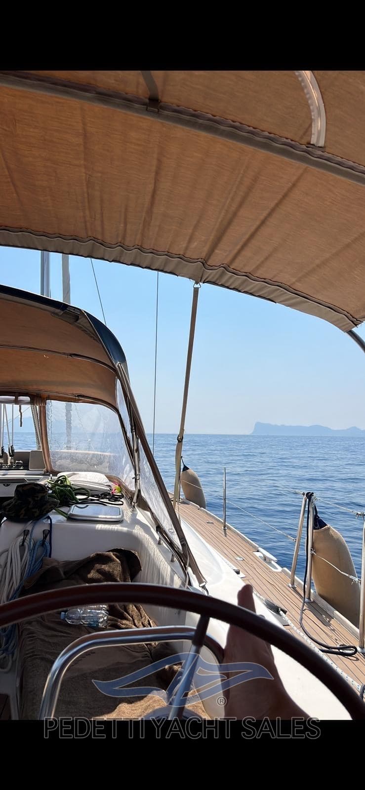 Beneteau Oceanis 50 - Deck View Beneteau Oceanis 50 - Deck View