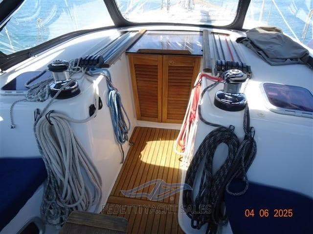 Beneteau Oceanis 54 - Deck View Beneteau Oceanis 54 - Deck View