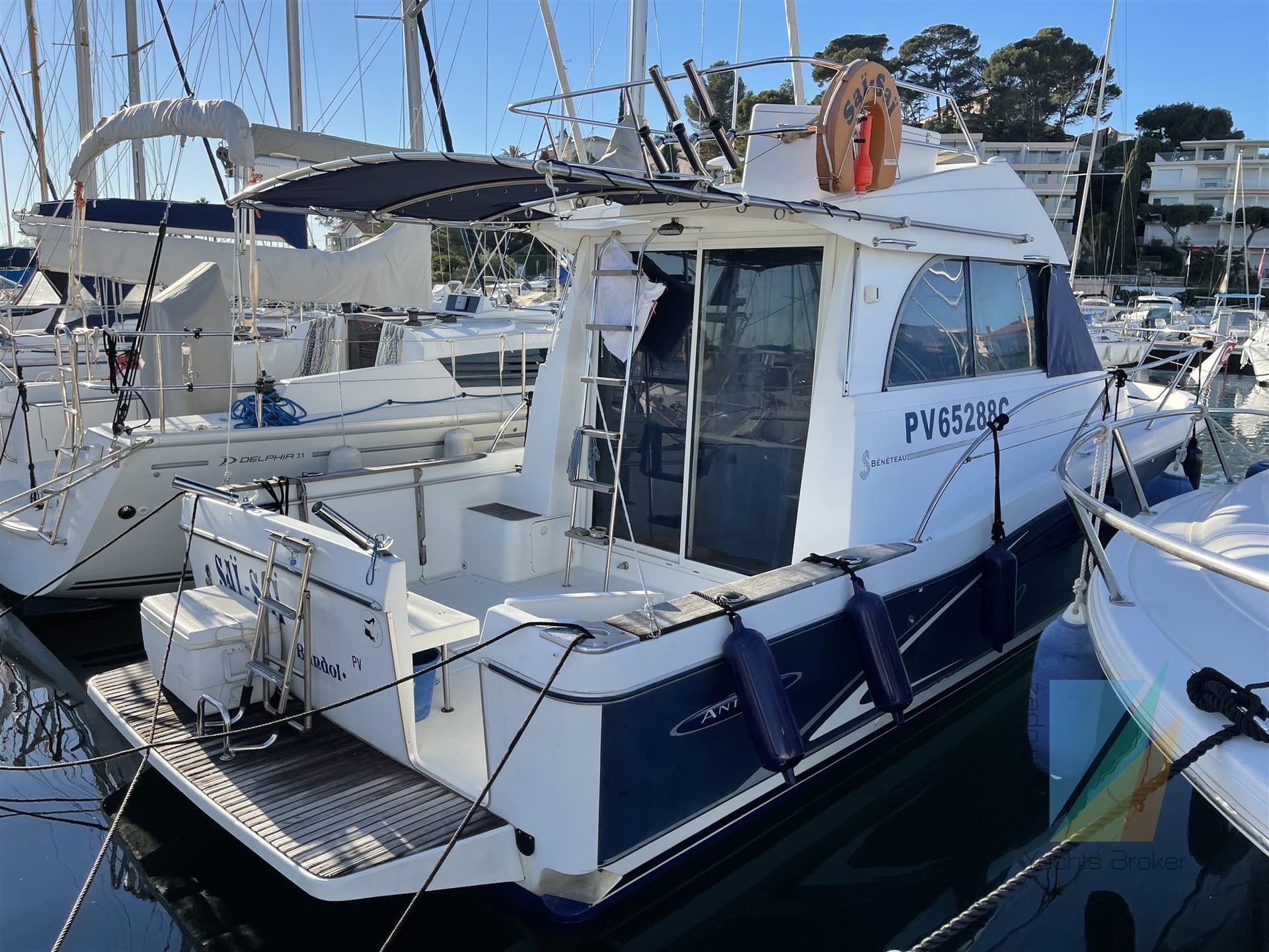 Beneteau Antares Serie 9 gebraucht - Detail 1