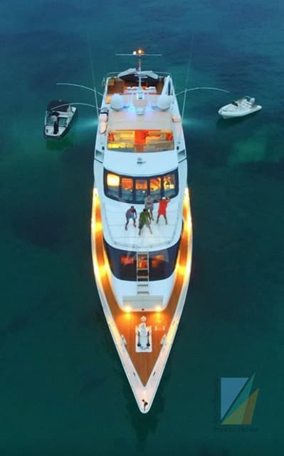 Heesen 30 M - Deck View Heesen 30 M - Deck View