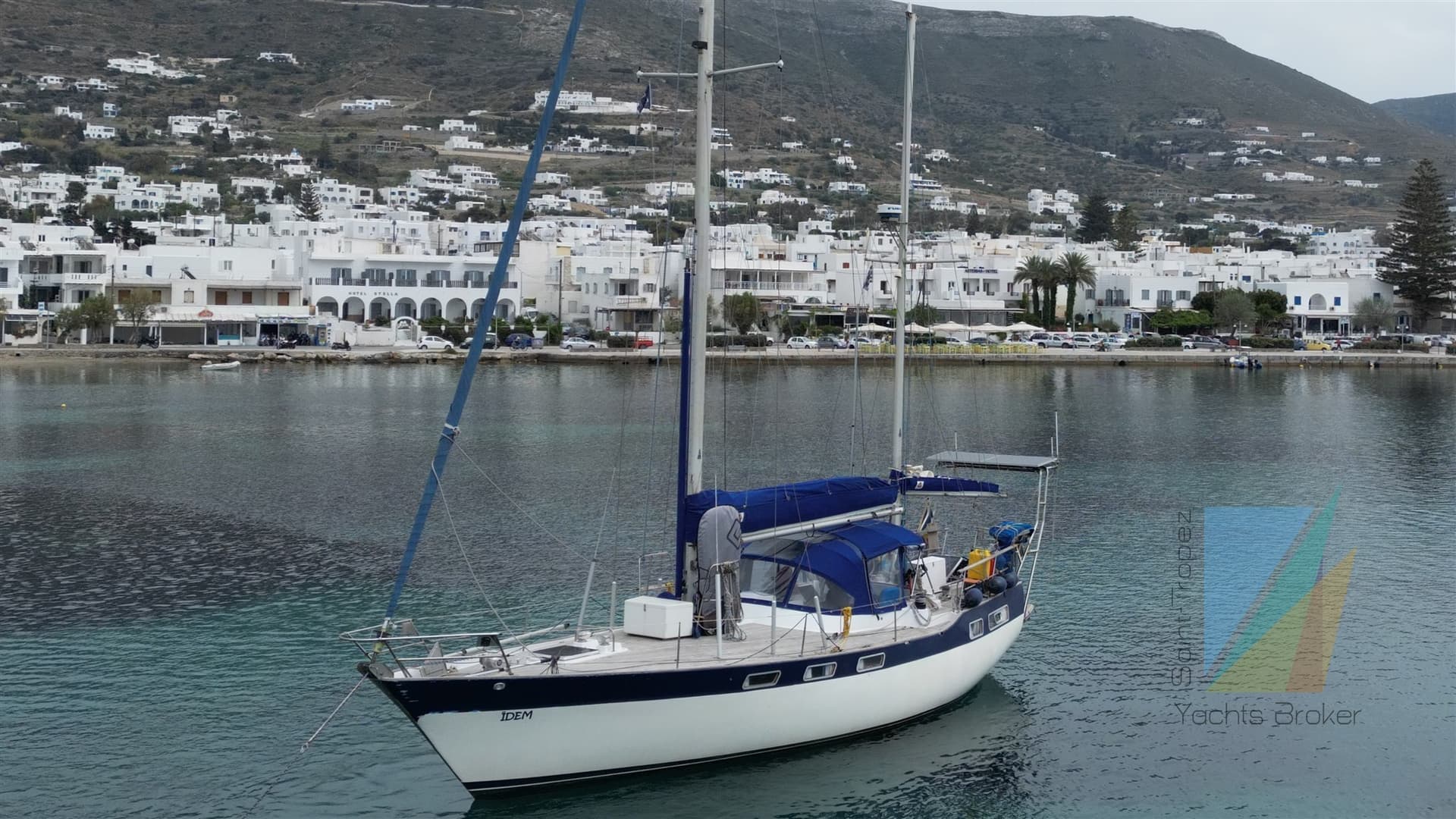 Wauquiez Amphitrite 43 - Detail View 1 Wauquiez Amphitrite 43 - Detail View 1