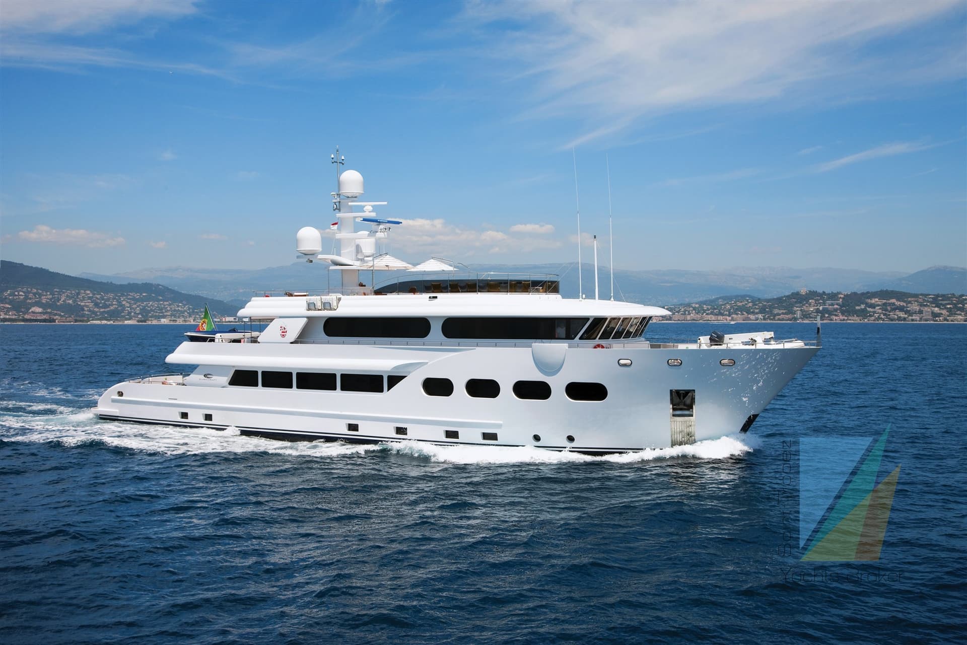 Eurocraft Explorer 44 - Interior View Eurocraft Explorer 44 - Interior View