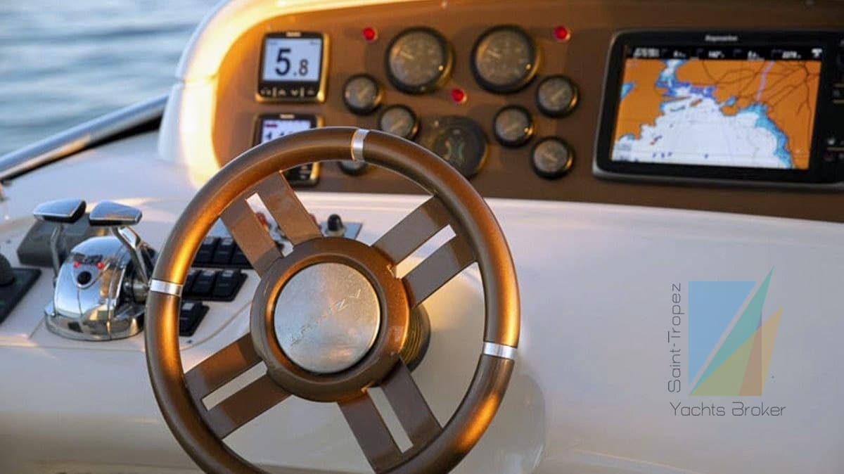 Azimut 68E used - hero image 11