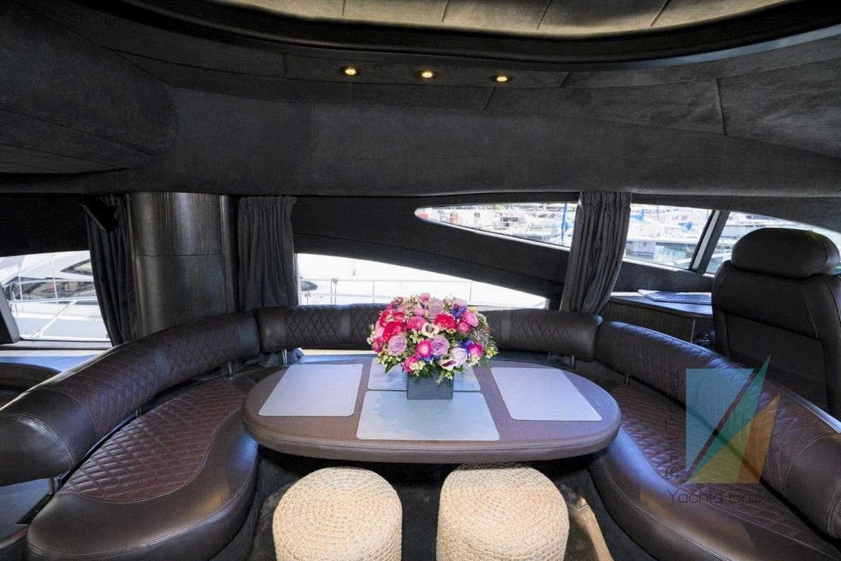 Azimut 68E used - hero image 14