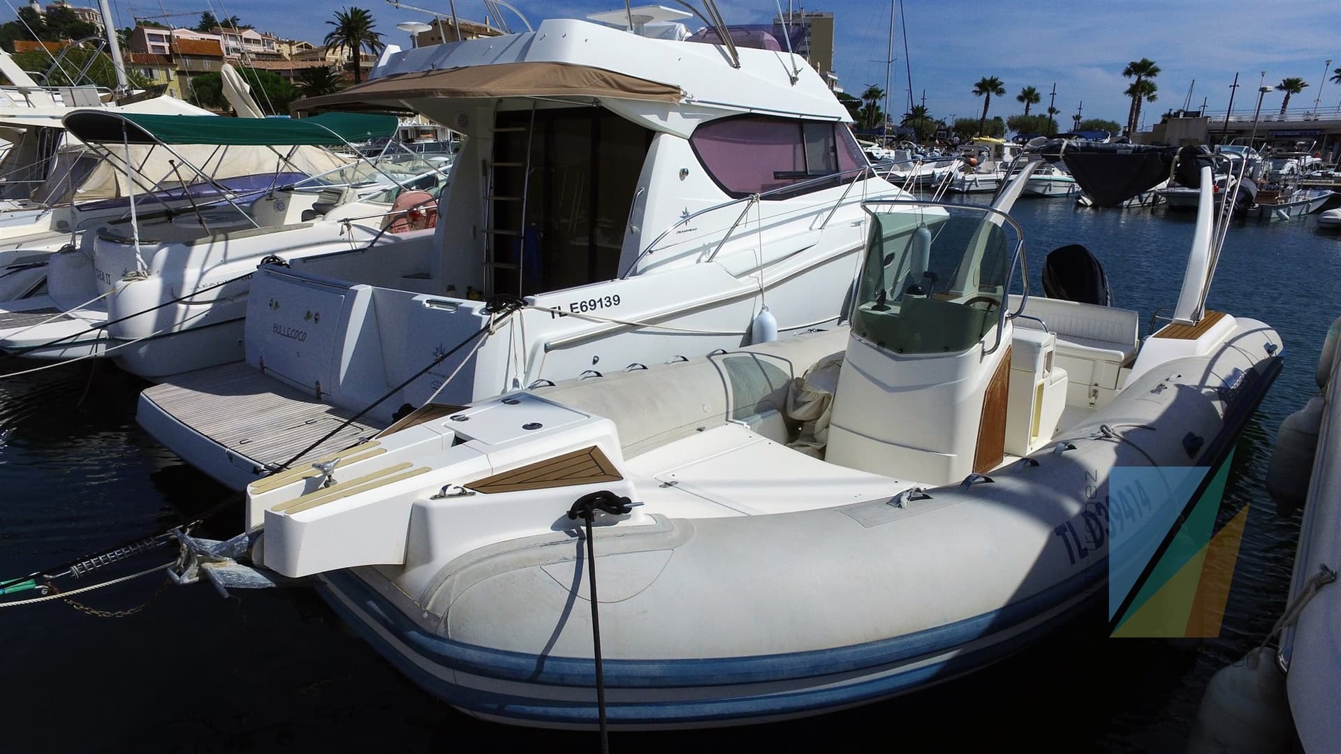 Capelli Tempest 770 - Interior View Capelli Tempest 770 - Interior View