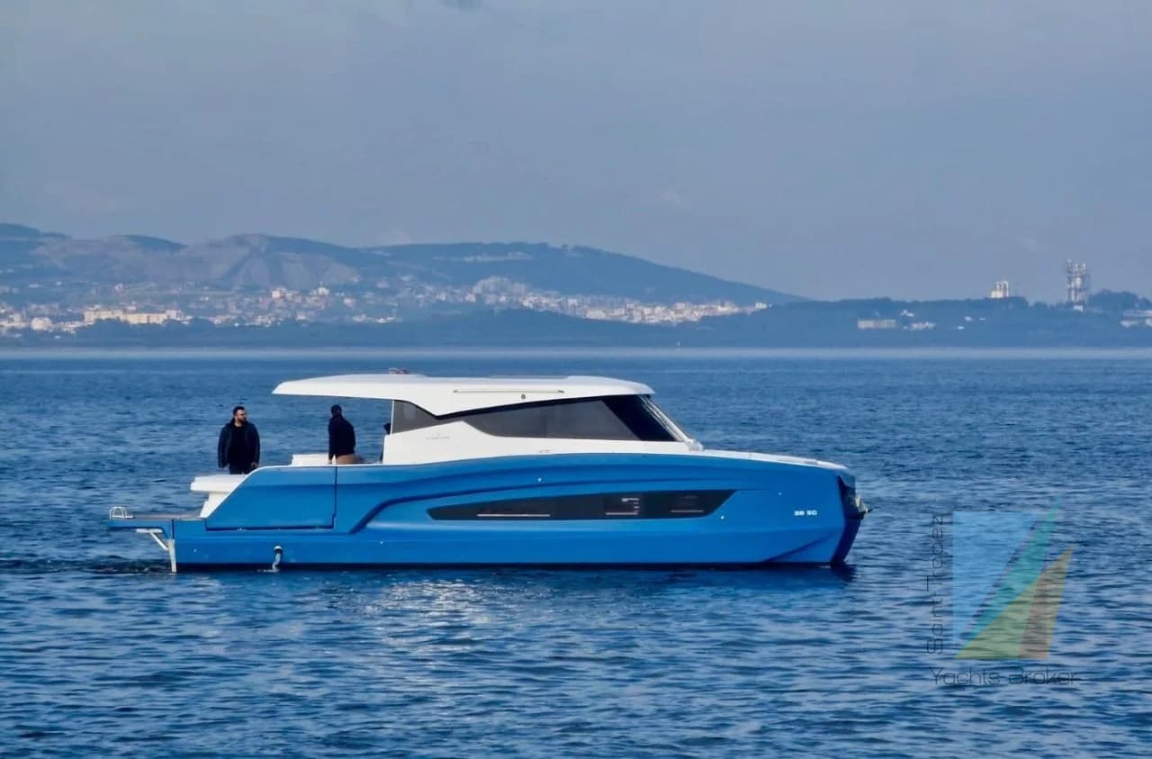 Aventura 38 Sc - Detail View 1 Aventura 38 Sc - Detail View 1