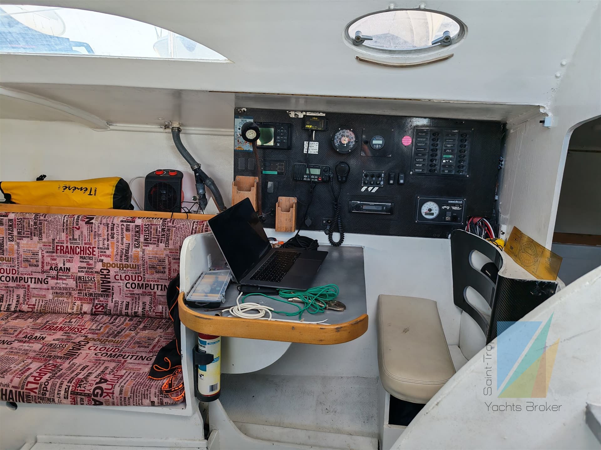Profil Composites MANUARD 1050 usato - foto hero 19