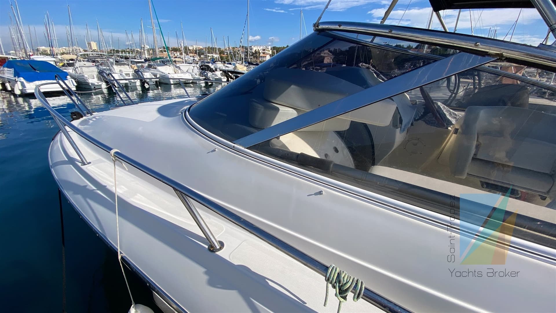 Bavaria Bmb 270 Sport - Deck View Bavaria Bmb 270 Sport - Deck View