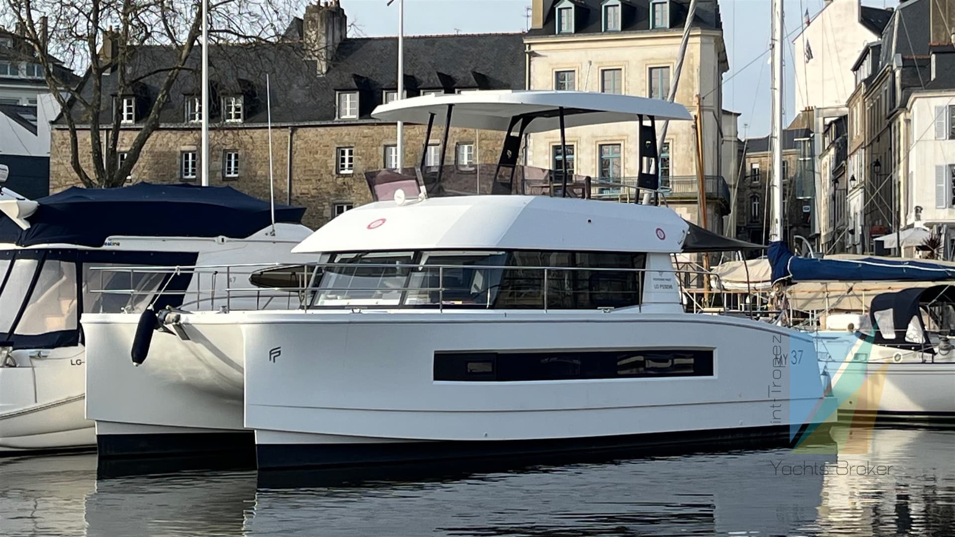 Fountaine Pajot MY 37 usato - foto hero 2