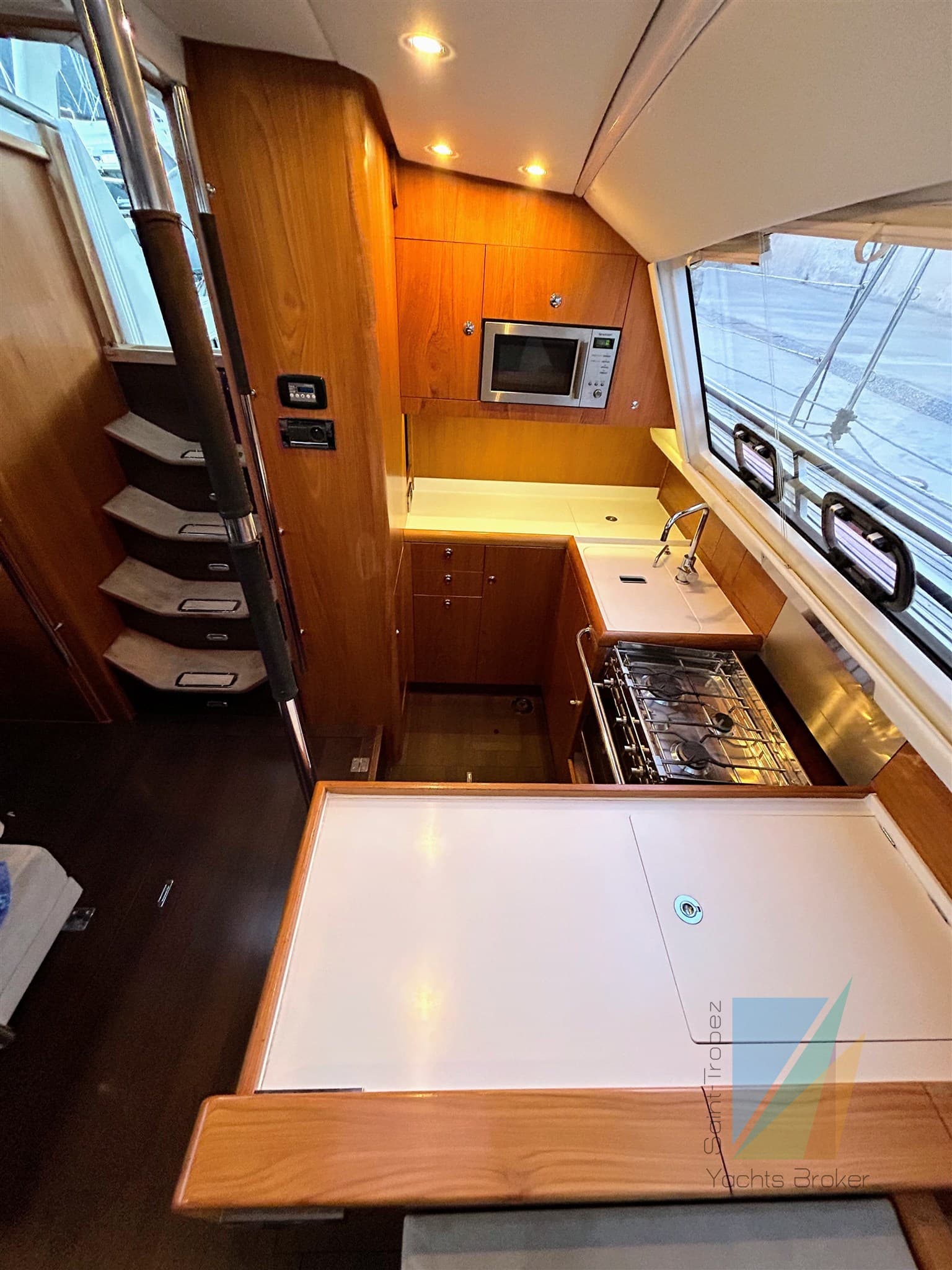 Wauquiez 55 PILOT SALOON usato - foto hero 7