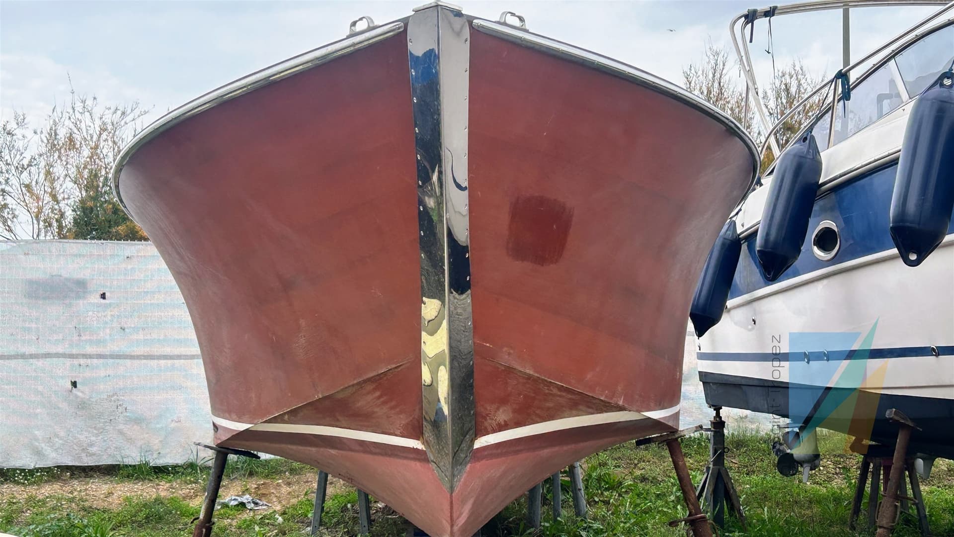 Hacker-Craft 30 Sport - Detail View 1 Hacker-Craft 30 Sport - Detail View 1