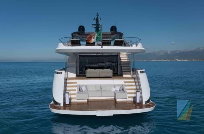 Maiora 30 Walkaround - Interior View Maiora 30 Walkaround - Interior View