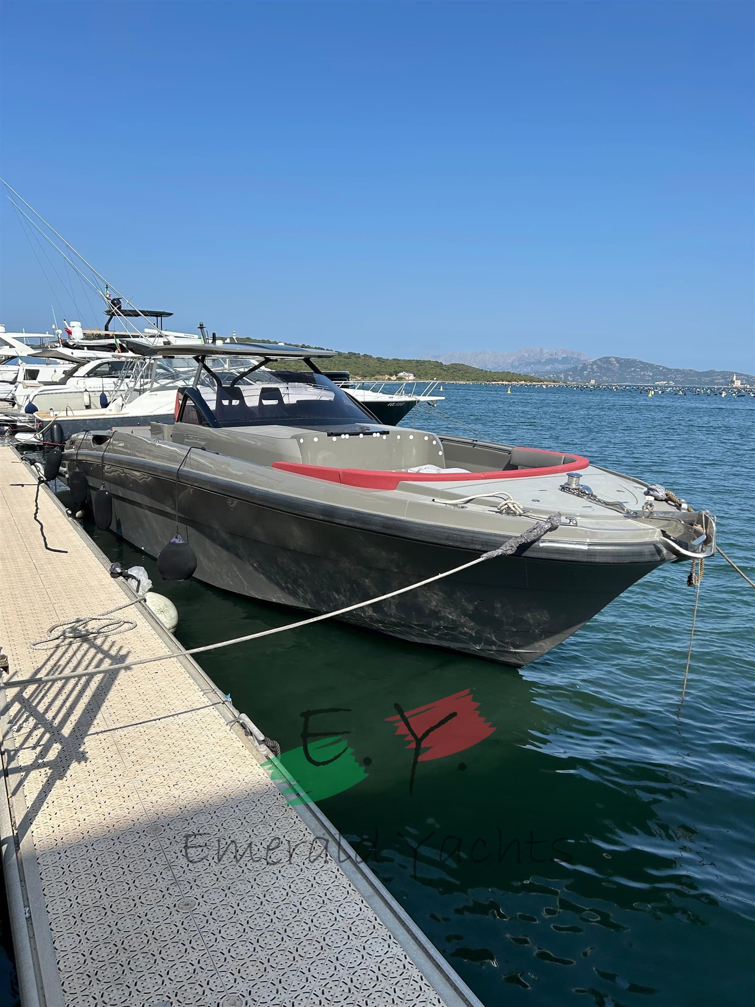 Domina Yachts
42 Walkaround - Main View Domina Yachts
42 Walkaround - Main View