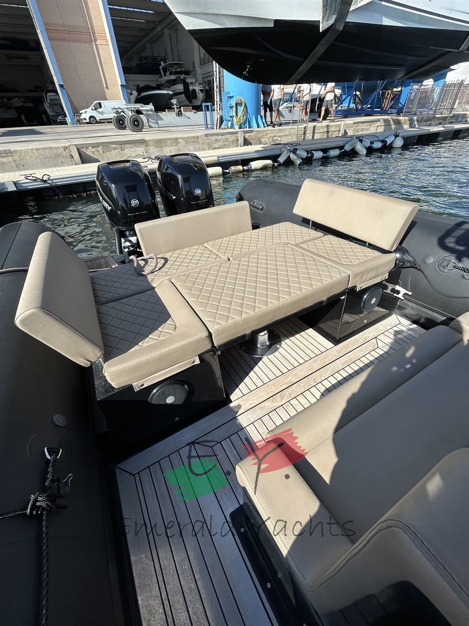 Sea Water Phantom 300 usato - foto hero 7