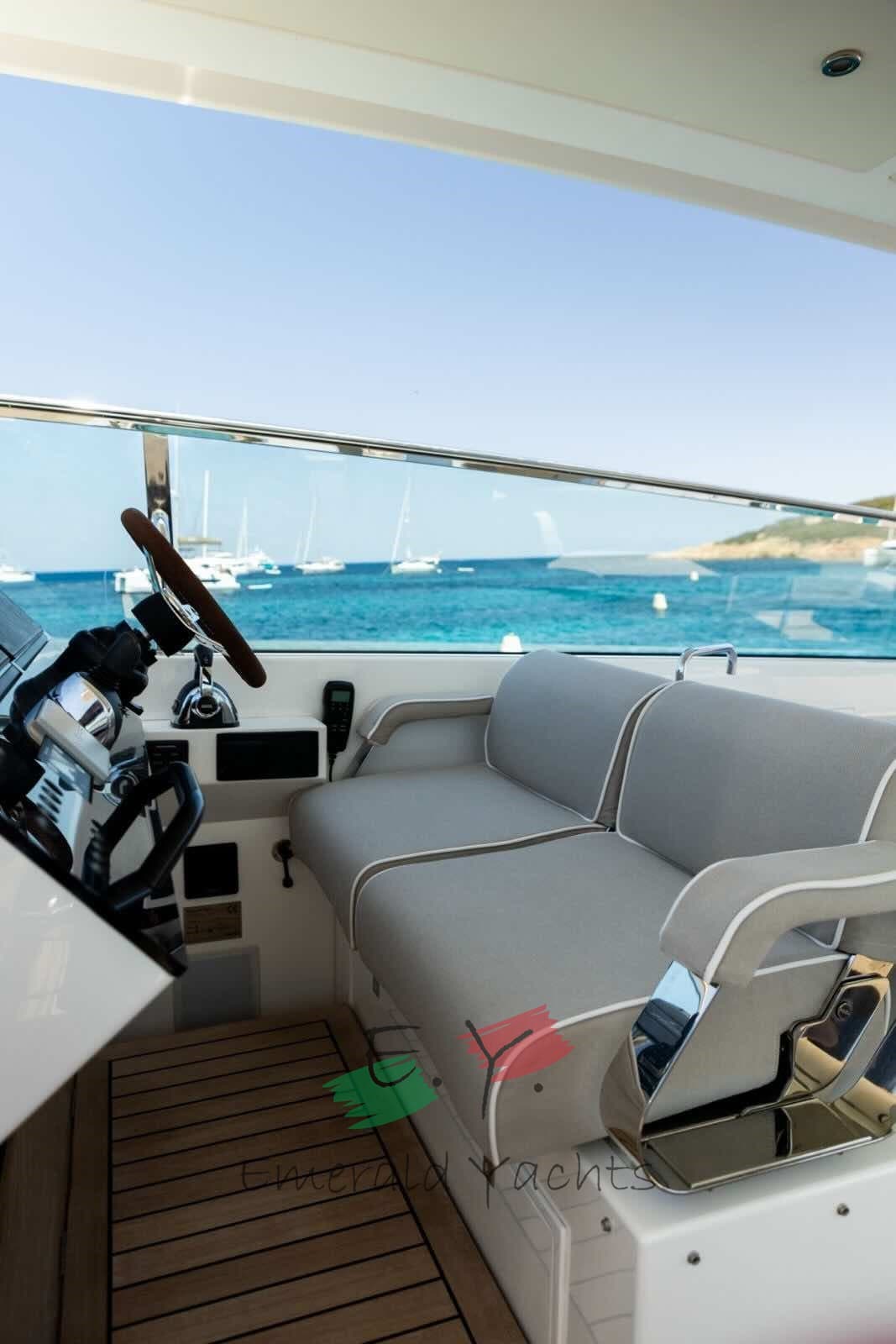 Delta Power 60 - Deck View Delta Power 60 - Deck View