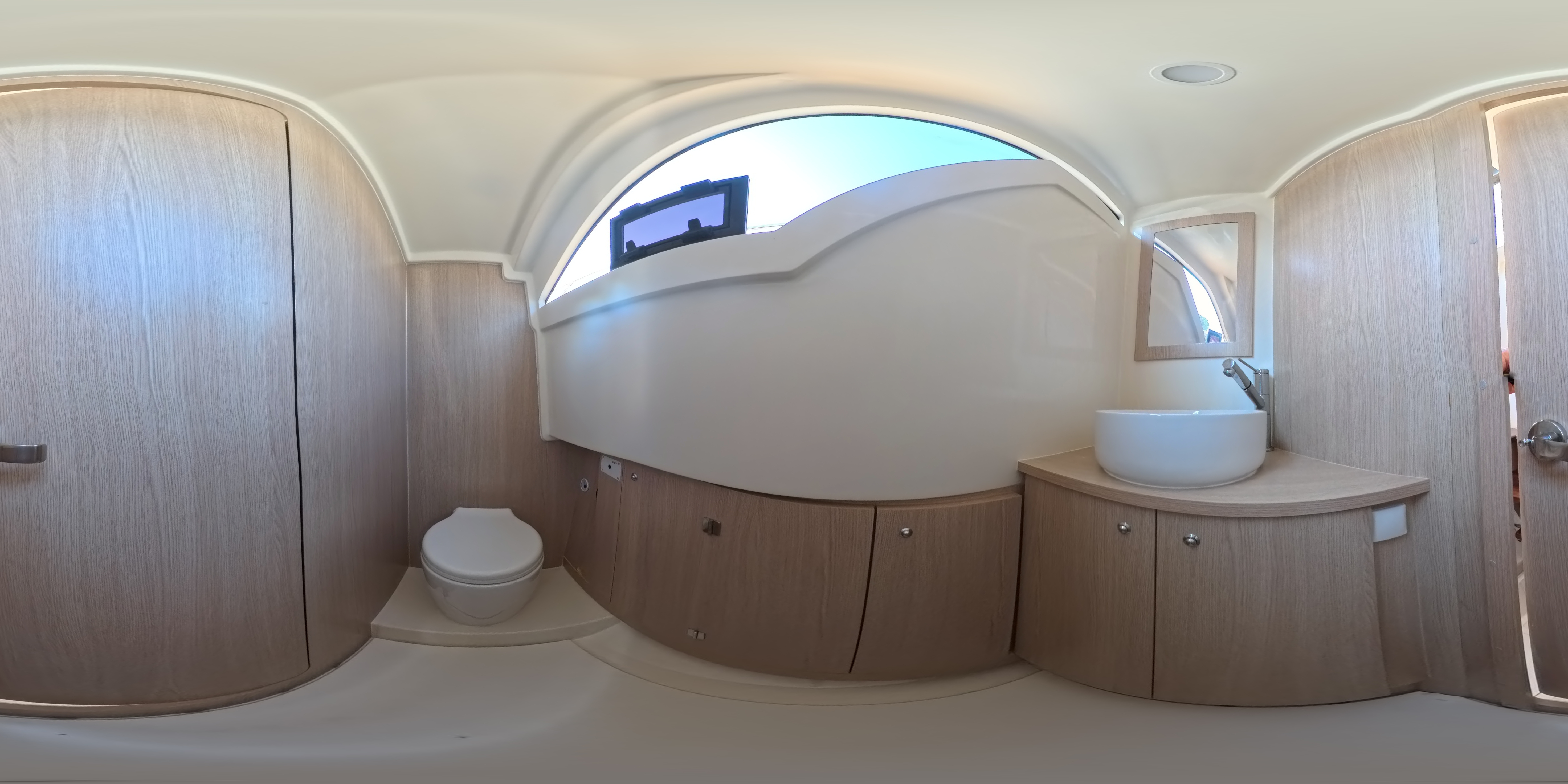 Nuva Yachts M 9 Open used - hero image 19