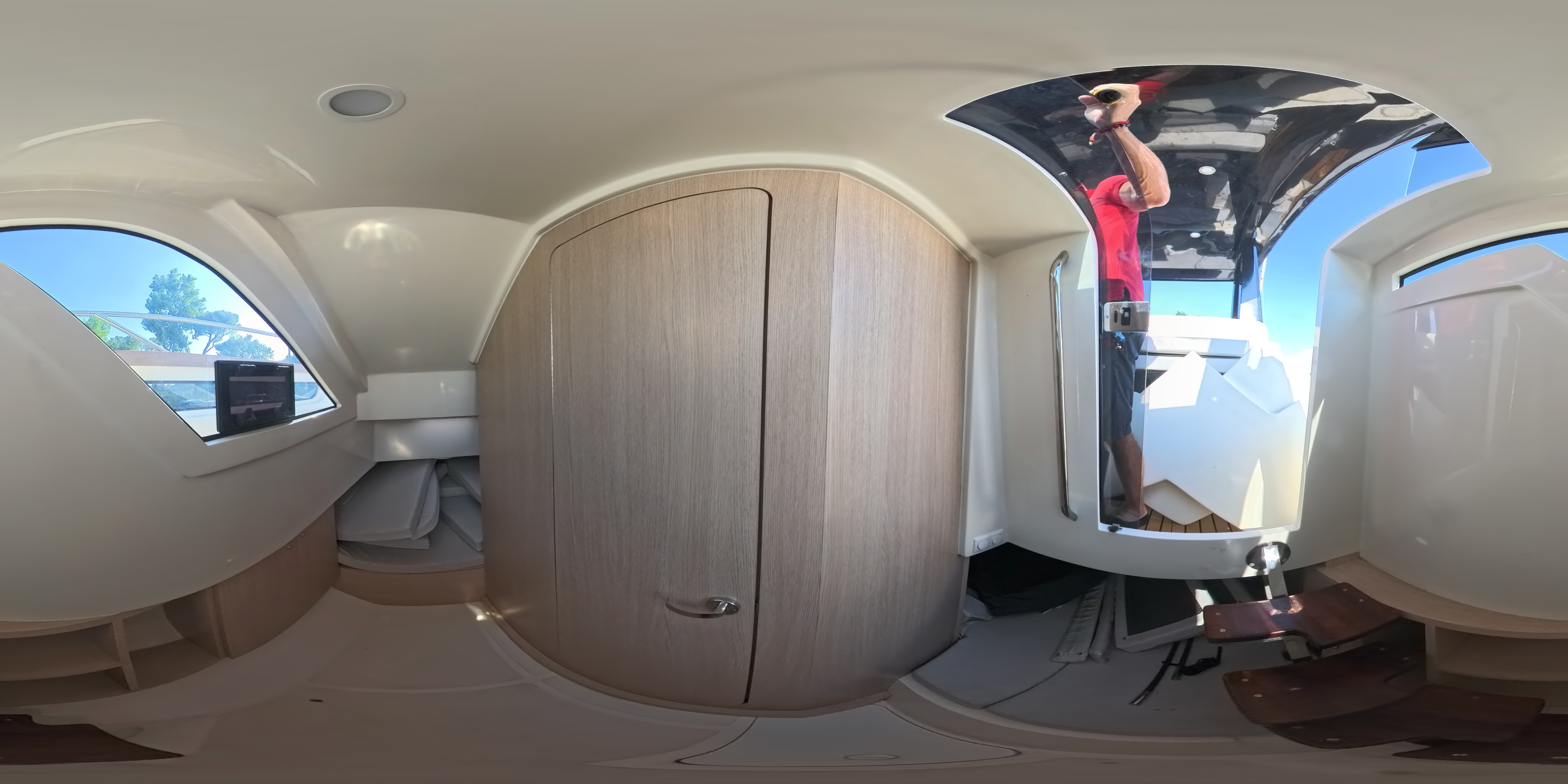 Nuva Yachts M 9 Open used - hero image 20