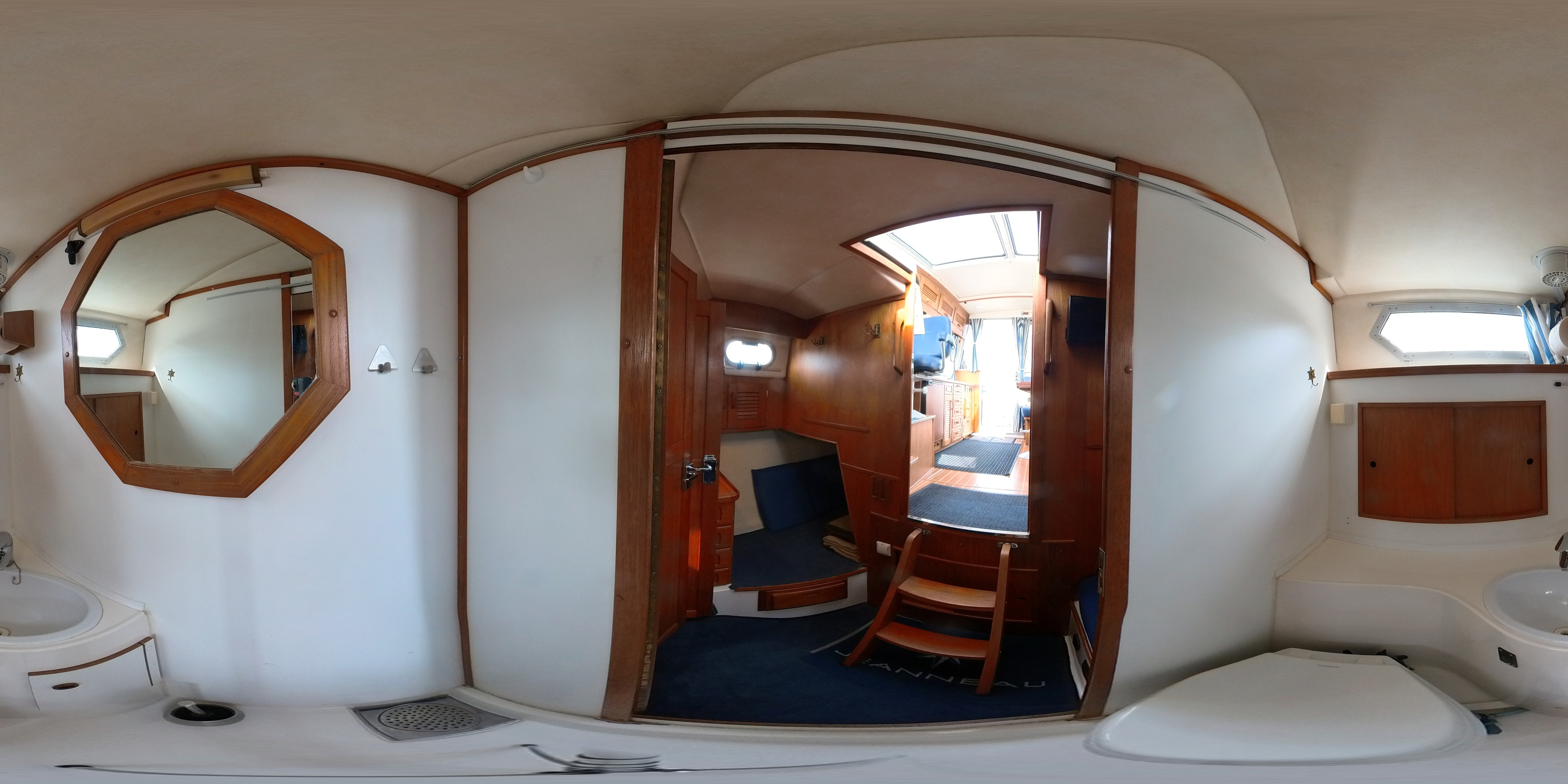 Saga Boats Saga 32 used - hero image 25