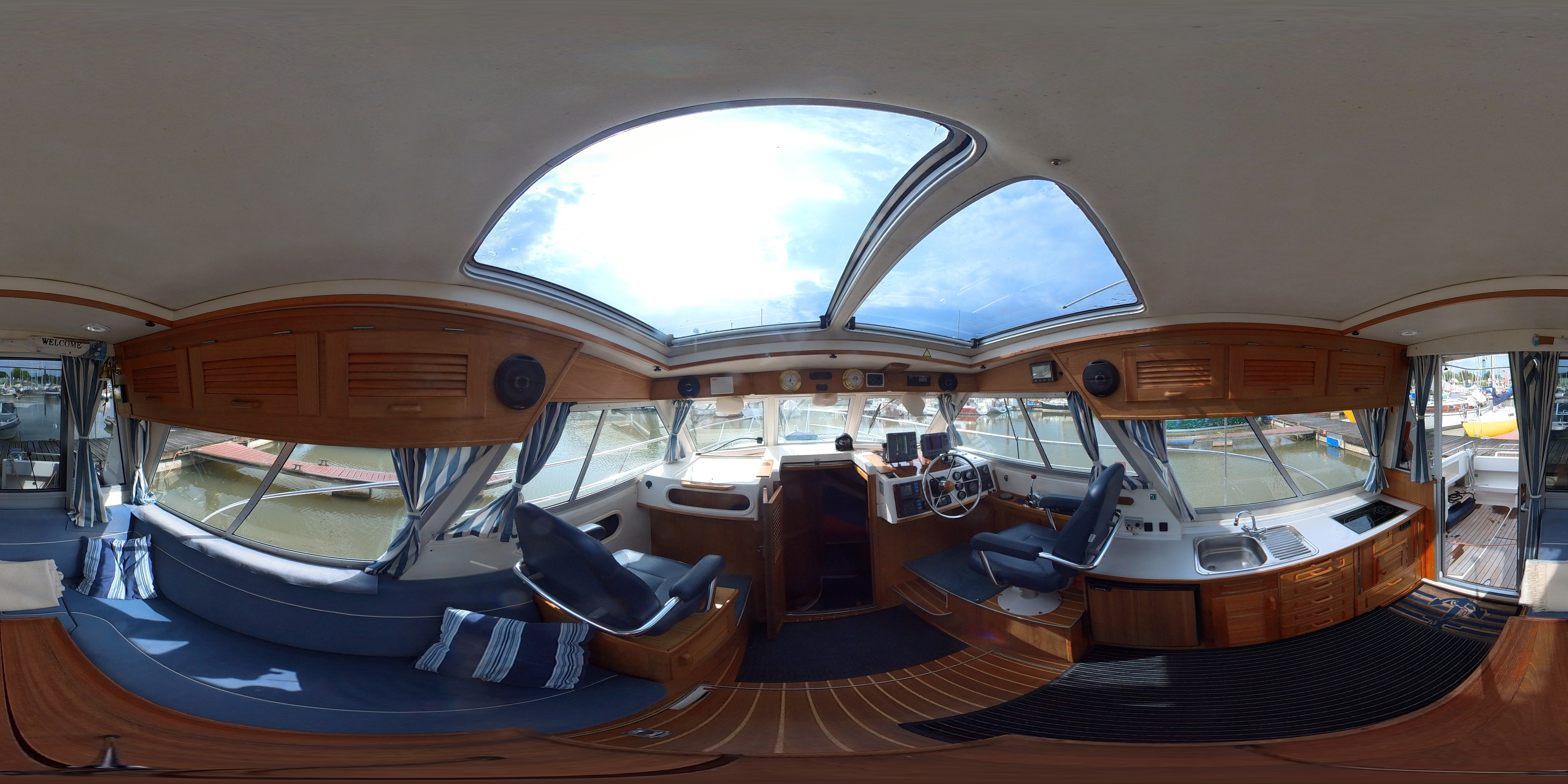 Saga Boats Saga 32 used - hero image 26
