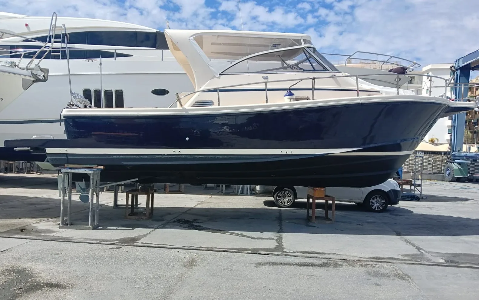Cayman 30 WA used - photo 1