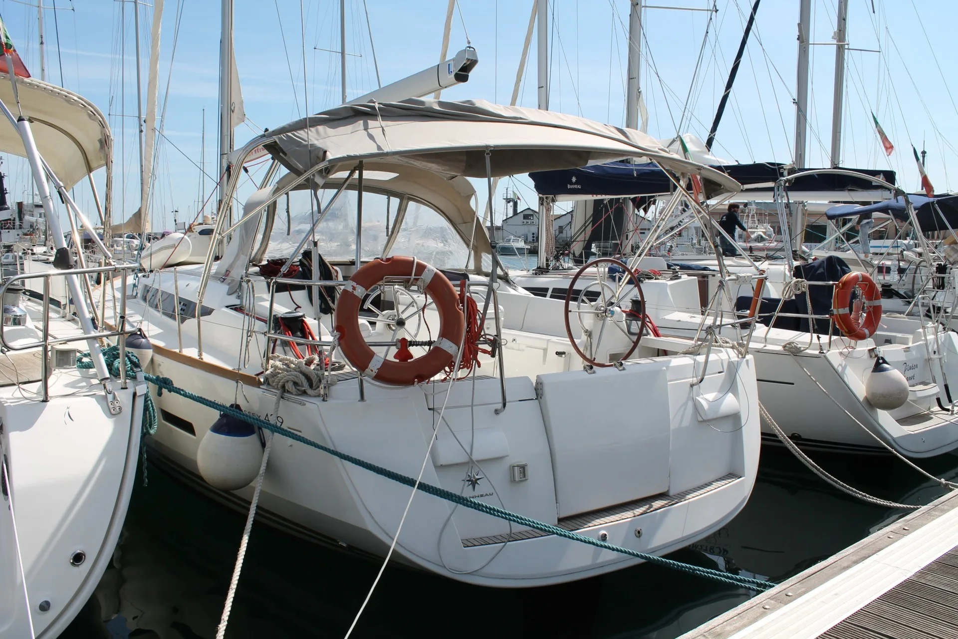 Jeanneau SUN ODYSSEY 439 used - photo 1
