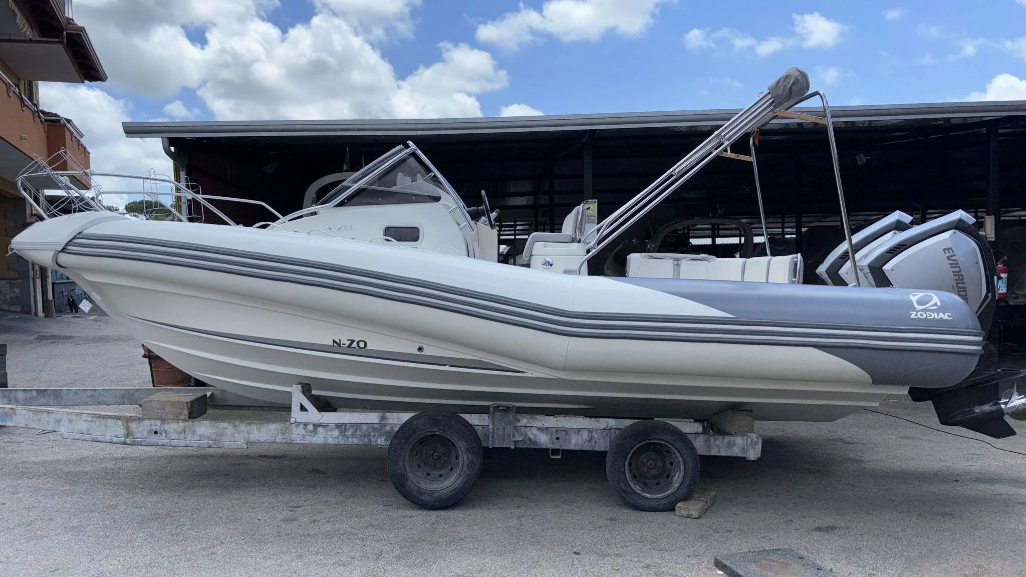 ZODIAC NZO 700 gebraucht - Foto 1