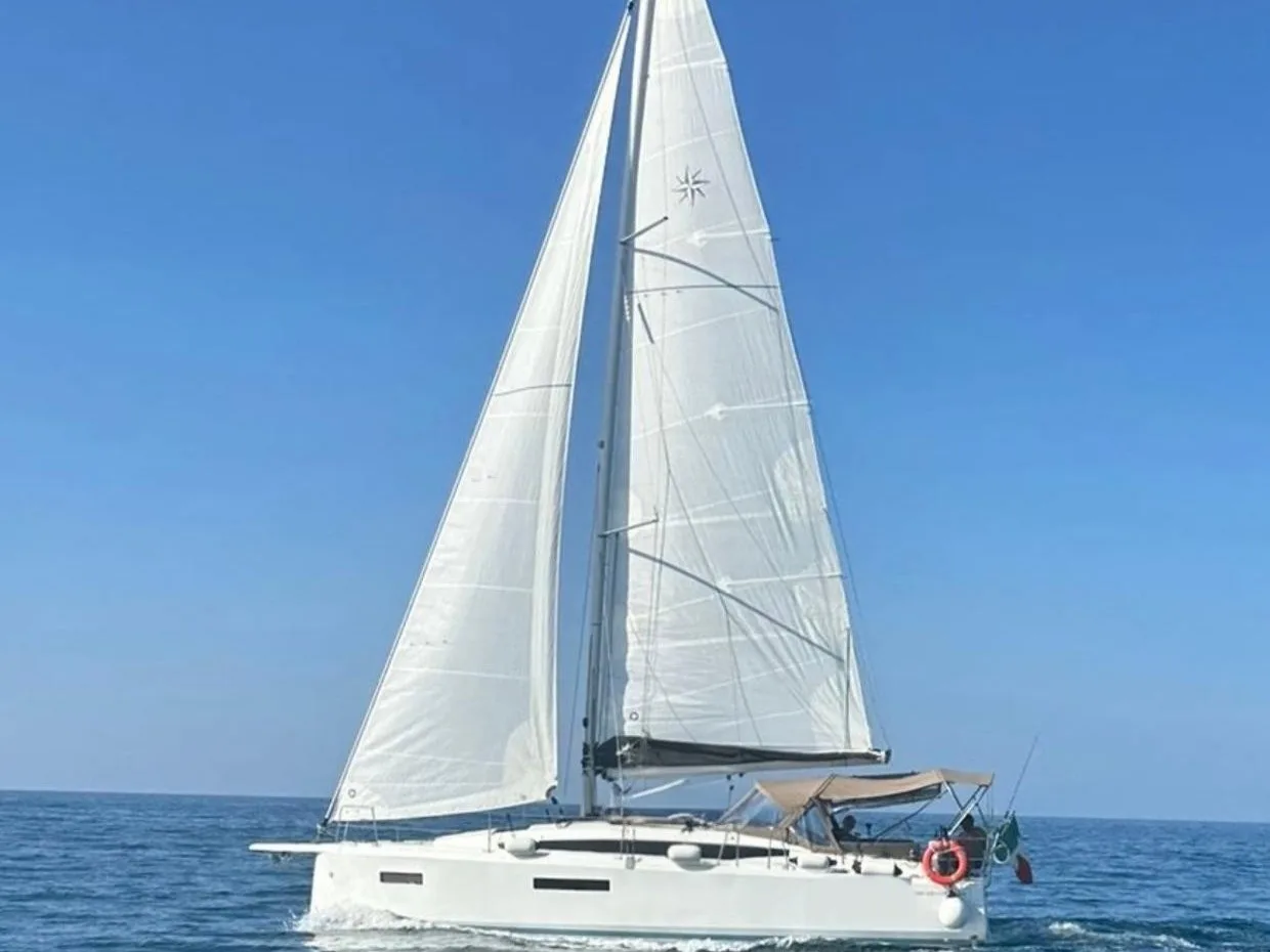 Jeanneau SUN ODYSSEY 380 used - photo 1