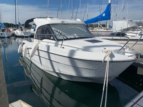 Beneteau ANTARES 7 OB gebraucht - Foto 1