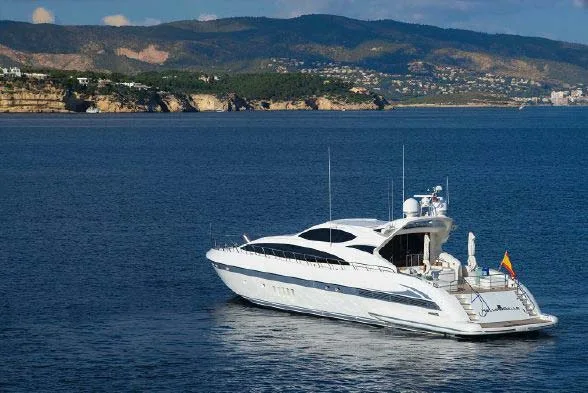 Mangusta 105’ usato - foto 1