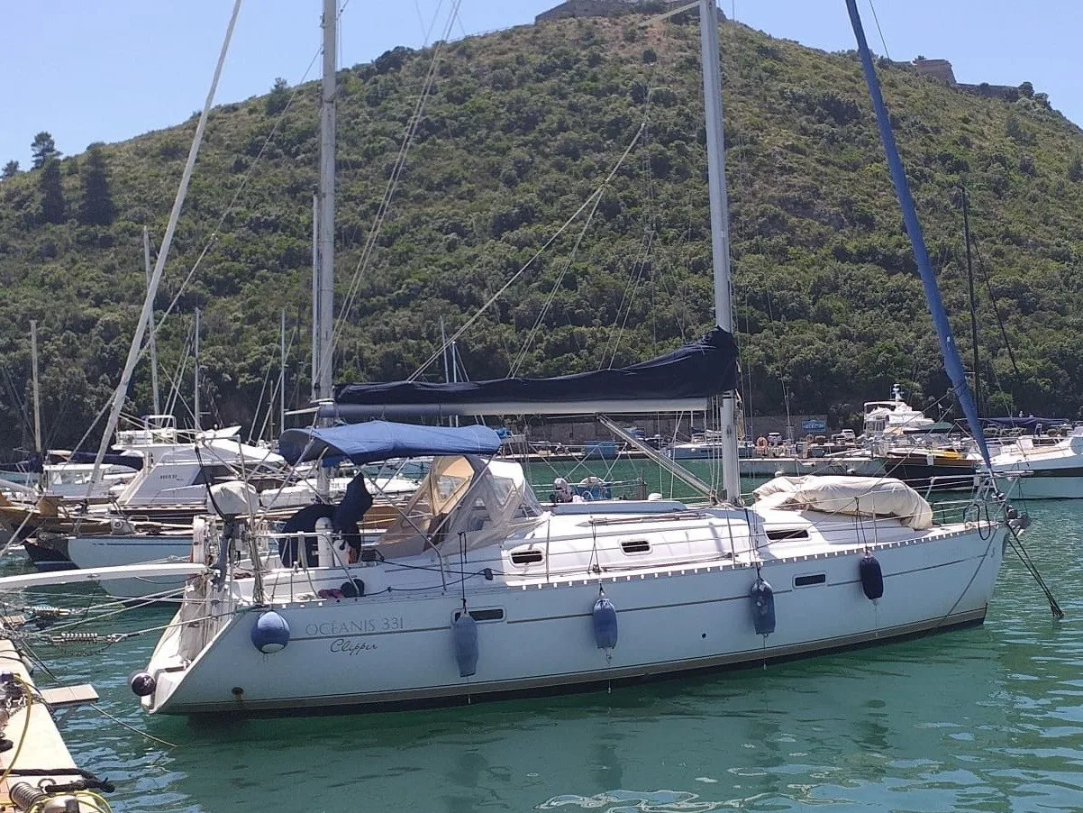 Beneteau OCEANIS 331 gebraucht - Foto 1