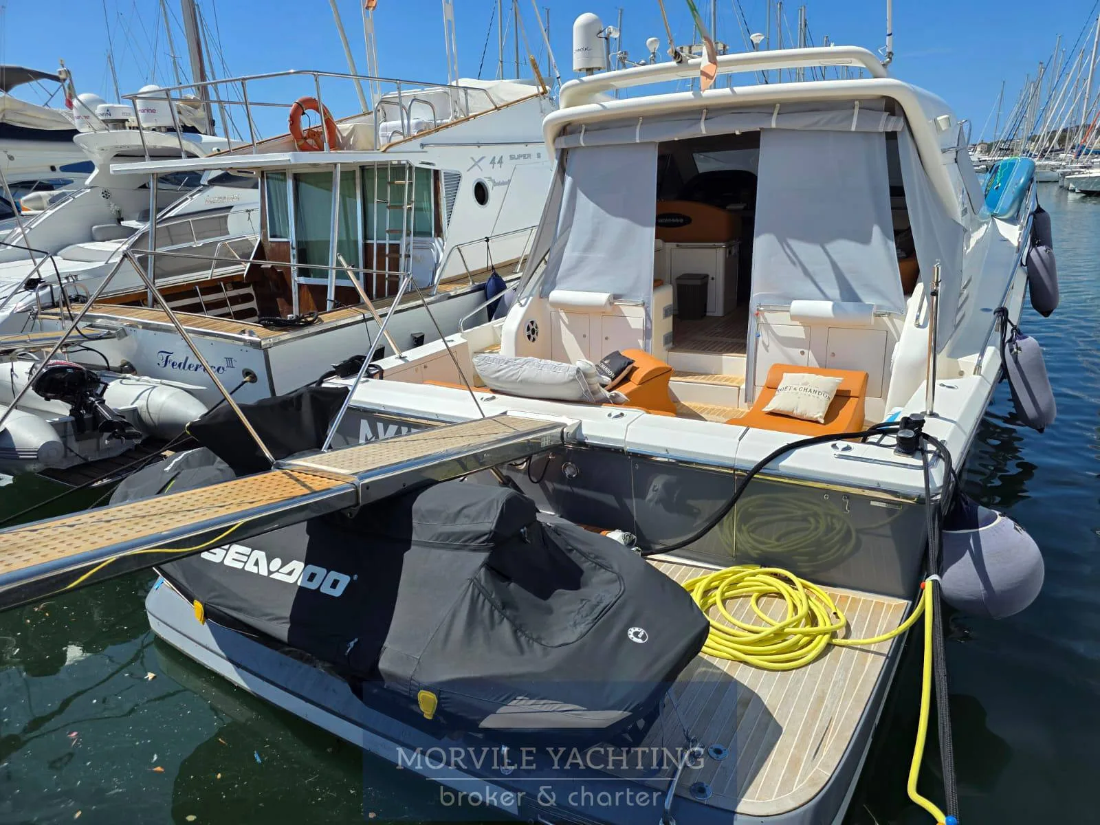 Uniesse 48 HT gebraucht - Foto 1