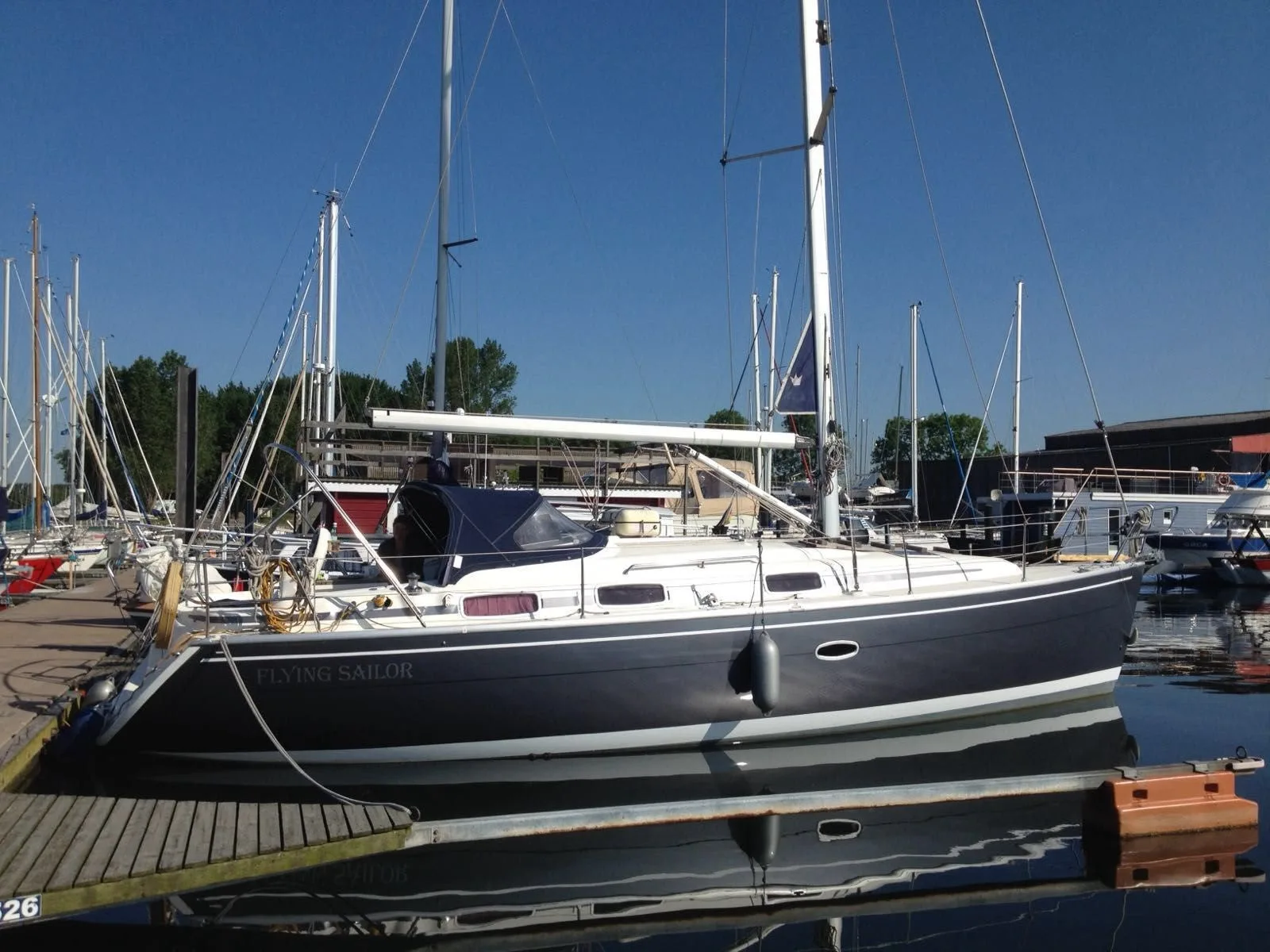 Bavaria Yachts 37 Cruiser used - photo 1