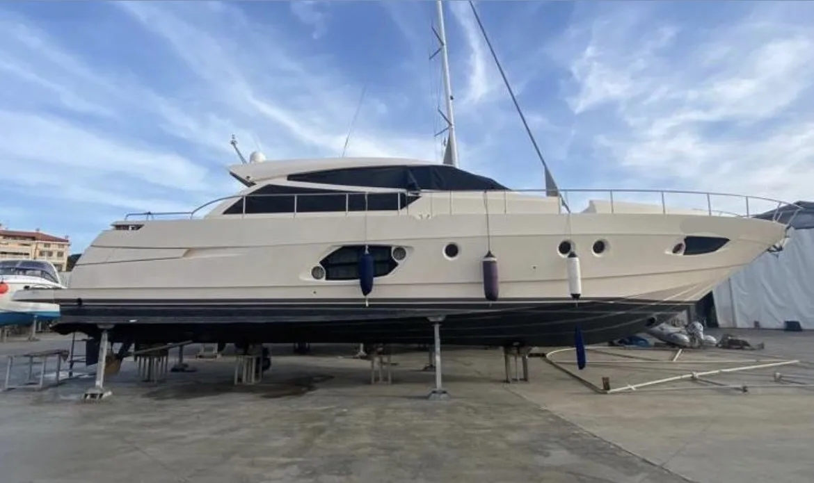 Cayman Yachts 62 HT usato - foto 1