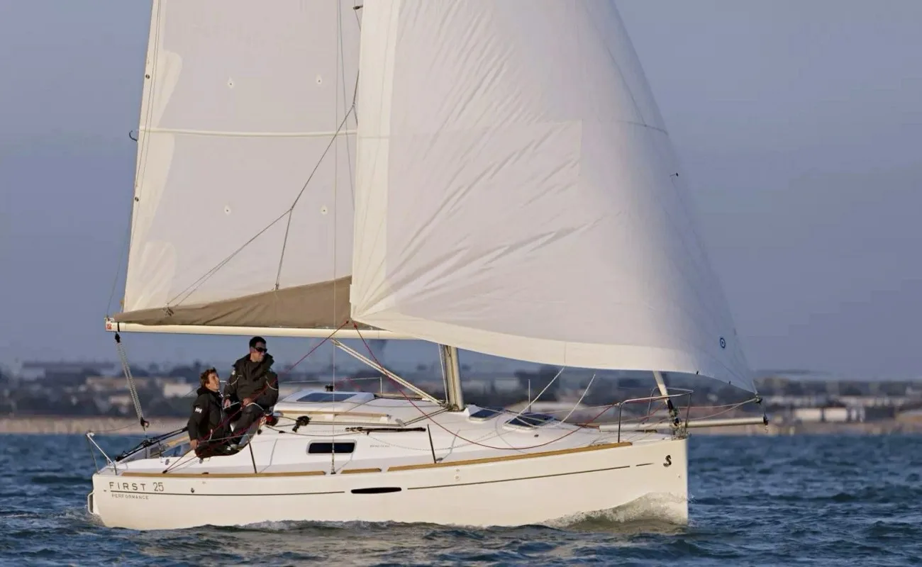 Beneteau FIRST 25 gebraucht - Foto 1