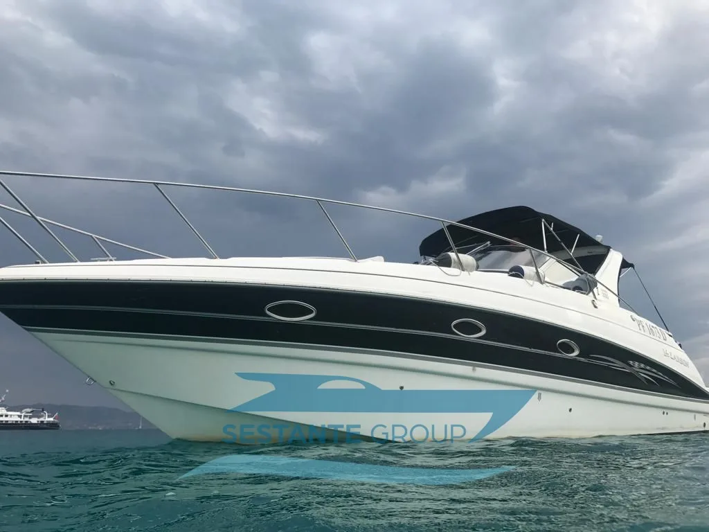 Larson Boats Cabrio 330 d'occasion - photo 1