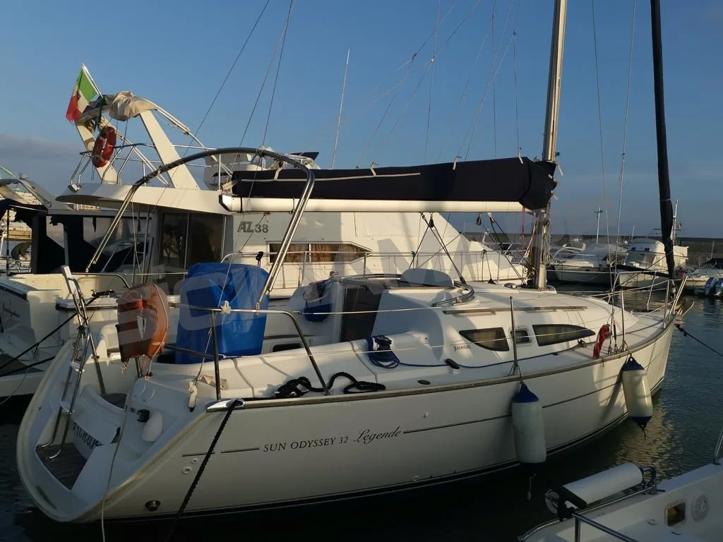 Jeanneau Sun Odyssey 32 used - photo 1