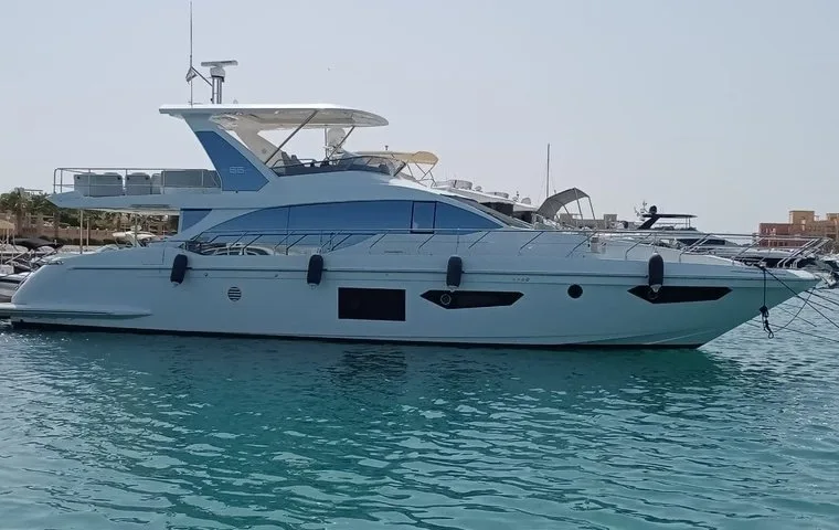 Azimut 66 d'occasion - photo 1