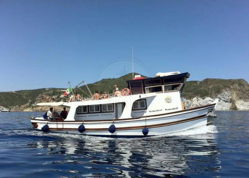 Benetti Sail Division Rimorchiatore d'occasion - photo 1 Benetti Sail Division Rimorchiatore d'occasion - photo 1